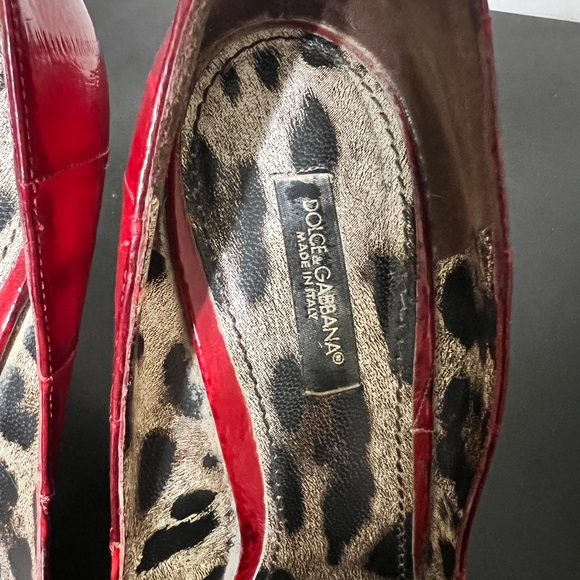 Dolce & Gabbana Pump unique design and color - Picture 3 of 4